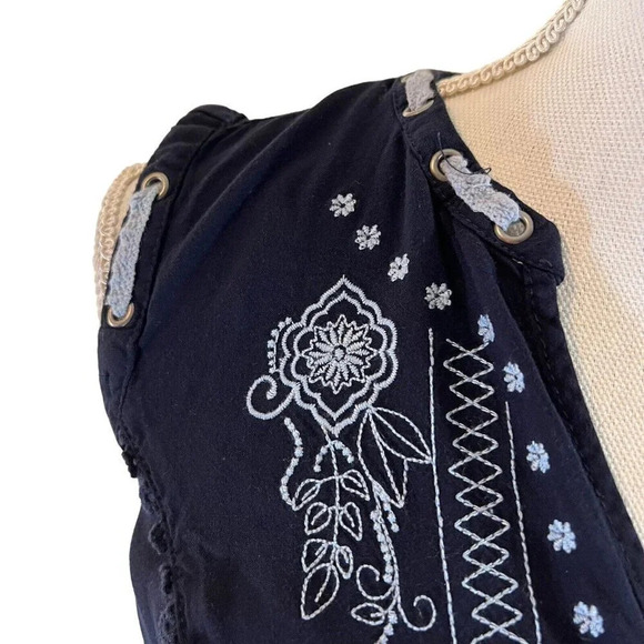 Knox Rose Blue Embroidered Blouse XS Sleeveless Flowers V Neck Boho Embellished - Picture 5 of 7